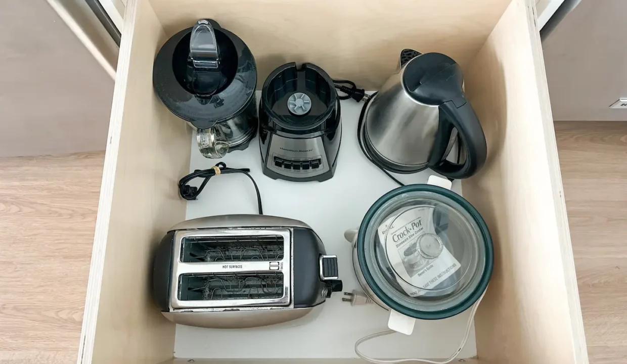 ebad279b-43cb-428a-9943-a9416b7557bc